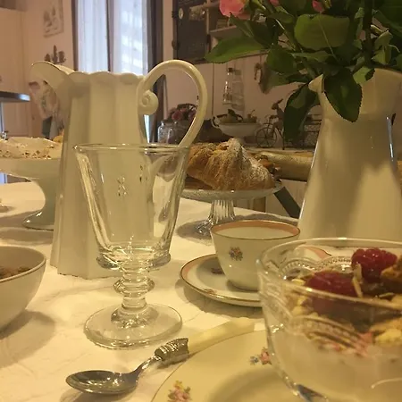 La Casa Di Menny 4* 莫内利亚