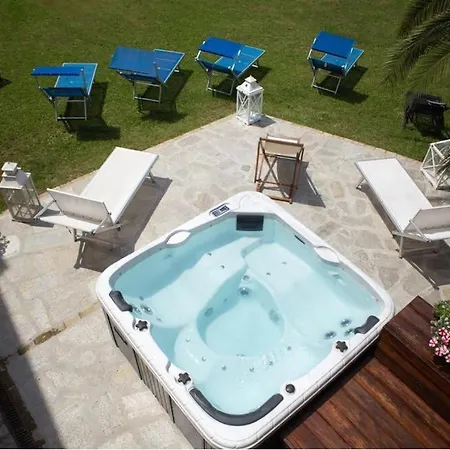 La Casa Di Menny 4* Moneglia