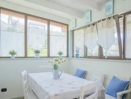 La Casa Di Menny Pensión