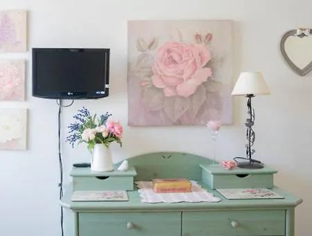 La Casa Di Menny 4* 모네글리아