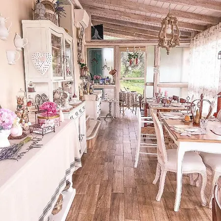 La Casa Di Menny Гостевой дом 3*