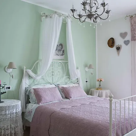 Konukevi La Casa Di Menny 4*