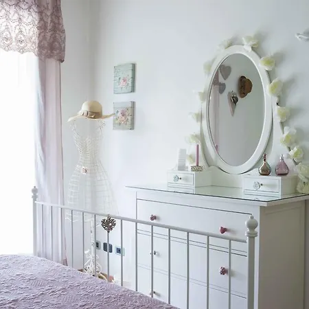 La Casa Di Menny 4* 모네글리아