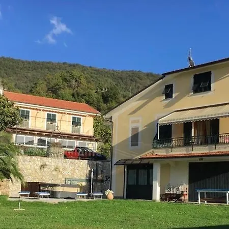 Pensión La Casa Di Menny Moneglia