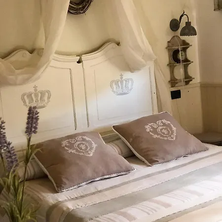 La Casa Di Menny 모네글리아