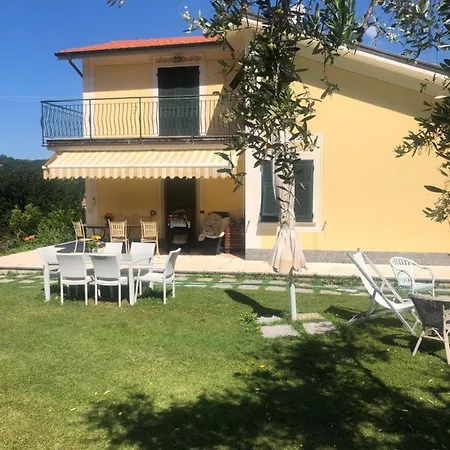 La Casa Di Menny 4*